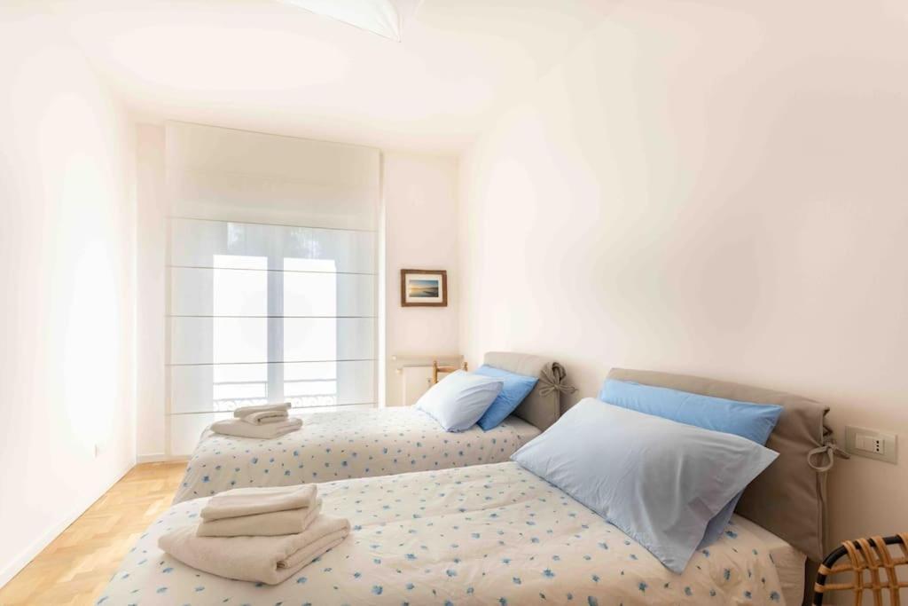 Appartamento Blue Dream Ispra Esterno foto